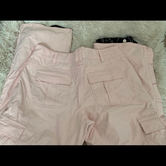 Roxy Snowboard Pants - Picture 2 of 8